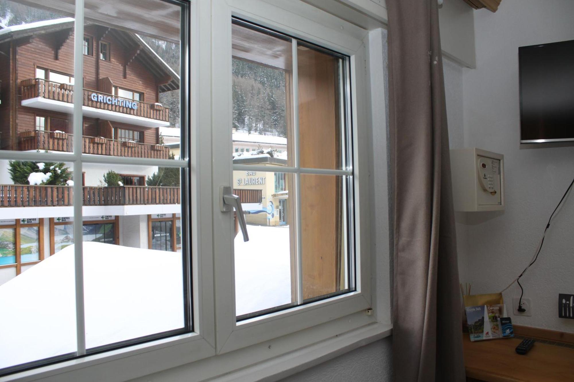 Grichting Hotel & Serviced Apartments Leukerbad Zewnętrze zdjęcie