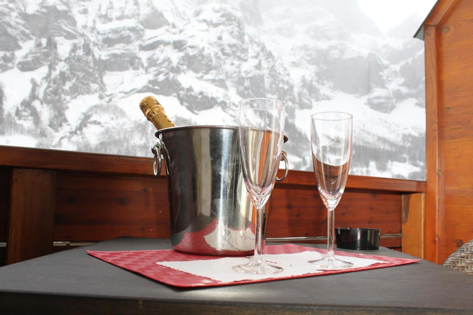 Grichting Hotel & Serviced Apartments Leukerbad Zewnętrze zdjęcie
