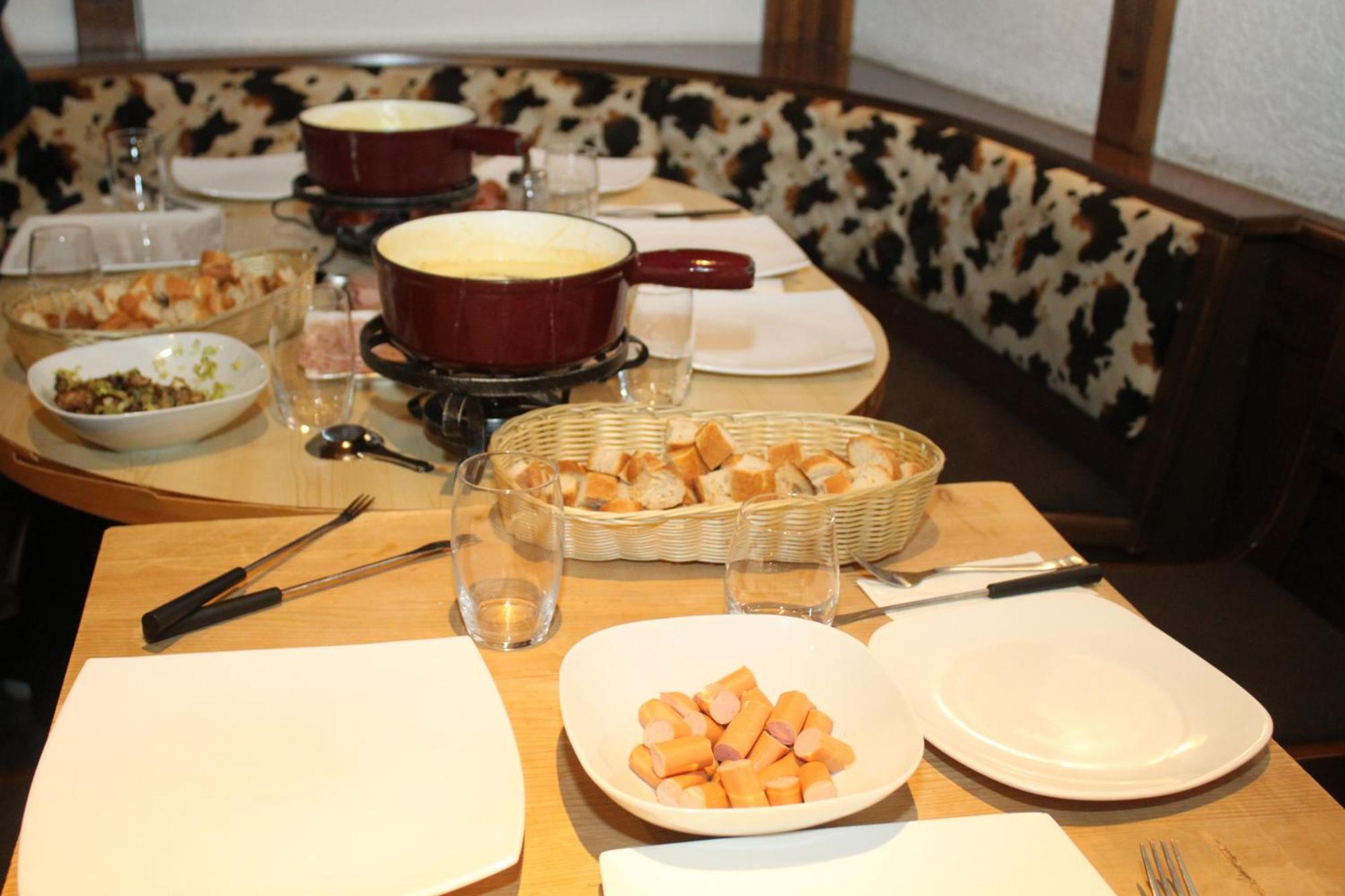 Grichting Hotel & Serviced Apartments Leukerbad Zewnętrze zdjęcie